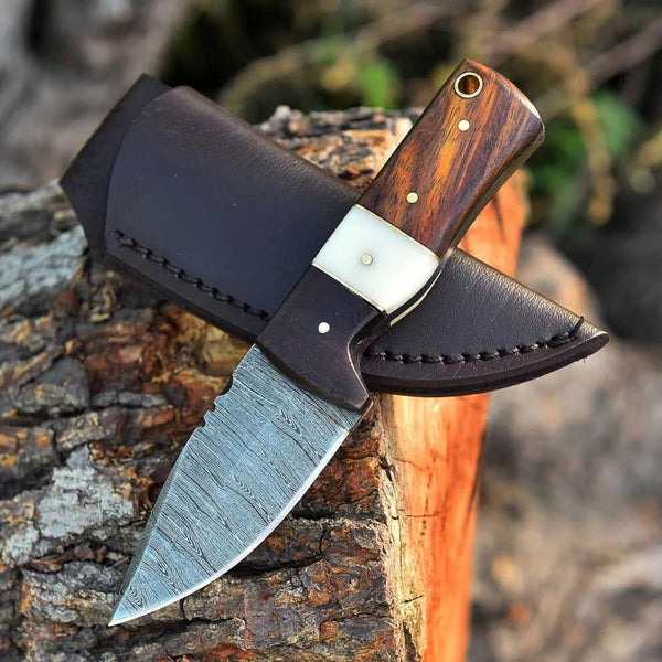 Custom Handmade Damascus Steel Skinning Knife
